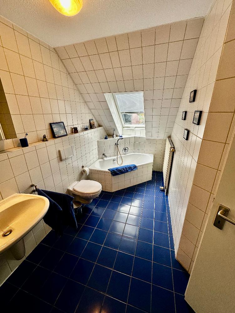  Dachgeschosswohnung Walle